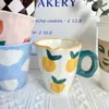 Kaffe te sets vacker hand nypa keramik kopp söt björn mugg oregelbunden svartvit pläd mjölk kreativ gåva