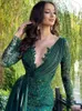 Emerald Green Mermaid aftonkl￤nningar Arabiska lyxiga p￤rlor spetsbroderier elegant f￶r kvinna prom festkl￤nning med l￥nga ￤rmar