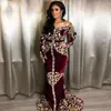 Royal Blue Marokkaanse Kaftan Velvet Prom Dresses Elegante lange mouwen Mermaid Formele avondjurken Goud Lace Appliques Arabisch Dubai Party Speciale gelegenheid Wear 2023