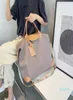 Duffel Bags Largecapacity Tote Bag Holidays Travel Women Duffle Handbag Nylon Big Weekend Luggage Overnight Bolso284r5099972