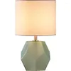 مصابيح طاولة Lukloy Nordic Light Reading Decorative Bedroom Bedide Lamp Glass Modern Minimalist غرفة المعيشة حماية العين