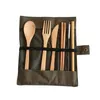 Set di stoviglie 6 pezzi Set di posate in legno Bacchette Coltello Forchetta Cucchiaio Stoviglie portatili con custodia in paglia Gadget pranzo per studenti