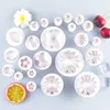 Moldes de cozimento 33pcs Flores Flores Cutter Cutter Ponofola Bolos de carimbo Biscoit Cutters Mold Sugarcraft Mold