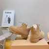 Cheville Biker chunky plate-forme appartements bottes de combat talon bas bottillons à lacets chaînes en cuir logo boucle femmes créateurs de luxe chaussures usine