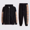 Mens Tracksuits Hooded Hodies Fashion Jacket Print Sets Hip Hop Cowboy Jacket Two Piece Suits Classics Pocket Tracksuit