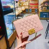 Lyxdesigner Single Shoulder Bags 2023 New Women's Fashion Ringer Envelope Multifunktionell bärbar Cross-Body Bag Present Box Packaging Factory Direct Sales