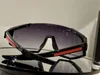 Grote wraparound actieve zonnebrillen SPS04W genereuze en avantgarde -stijl buiten UV400 BESCHERMING Eyewear8729376