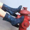 Сапоги синие джинсы Женские средние кадры в среднем роме сплошные скользящие коренастые каблуки дикие винтажные женские туфли Большой Большой