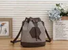 High Quality Bucket Bag Niche Designer Bag Popular New One Shoulder Crossbody Bags Luxury Fashionable Atmosphere Hand Handle Tote