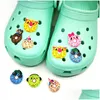 Accessori per parti di scarpe Moq 100Pcs Bella ciambella Cartoon Croc Charms Fibbie 2D Gomma morbida Zoccoli Perni Bottoni Decorazioni con ciondoli Fit Dhhmb