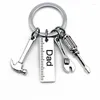 Nyckelringar S￶t metall Keychain Keyring f￶r bilnycklar DIY HAMMER SCREWRIVER WRENCH HANDBAG DECED HANGING Pendant Father's Day Gifts