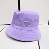 Diseñador de sombrero de cubo para mujeres Triangle Triangle Beanie Bread Brim Hats Casquettes unisex para al aire libre Capas de moda casuales al aire libre