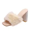 Nxy sandales pantoufles pantoufles en laine surdimensionnées pour femmes chaussures pour femmes mot de mode pantoufles en strass à talons hauts pour femmes 221214