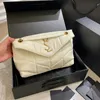 女性デザイナーショルダーバッグLoulouファッション本革のクロスボディスクエアファットチェーントートバッグハンドバッグ豪華な女性財布財布パフ