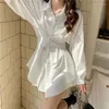 البلوزات النسائية Qweek Office Ladies Wrap White Derts Women Fashion Kpop Slim Belt Blouse Design Long Sleeve Tops 2022 Autumn