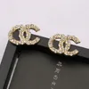 C Mektup Küpe Çıtaları Kadınlar Moda Basit Tasarımcı Rhinestone Ear Ear Charm Street Party Mücevher Şanslı Altın Beyaz K Renk 97203332