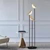 Taklampor Bird LED Desk Lamp Parlor El Room Atmosphere Decoration Table Ljus Barngåvor Justerbar vinkelhem armatur