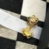 Designer Fashion Sun Flower Studs Luxury Gold Letter Earring Creative Spring Smycken Kvinnor älskar örhängen C 925 Silver Stud med Box Top