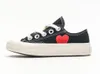 Une collaboration Play Infant Sneakers Nouveau-né Enfants Chaussures de toile avec Red Peekaboo Heart Big Boy Girl Preschool Gradeschool Sneakers