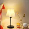 テーブルランプLED FABRIC PLERETEDランプ北欧レトロベッドルームベッドサイド3カラーダイムプッシュボタンスイッチナイトライト照明