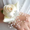 Dekorativa blommor Rose Pearl Wrist Corsage Bridesmaid Armband för bröllopband Bow Bridel