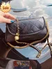 Womens Brand Designer Single Shoulder Bags Ny högkvalitativ läder Ringer Cross Body Bag Texture kan justeras Golden Ball Present Box Factory Direct Sale