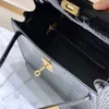 25 28cm Crocodile Handbags Purse Women Crossbody Bags Genuine Leather Removable Strap Key Latch Gold Hardware Bottom Nail Interior264g