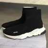 2022 mężczyzn Designer Sneakers Women Sock Technical 3D Knit Sock Treners Designer Buty Modne Białe czarne graffiti Sole Casual Buty z pudełkiem No18