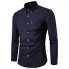 Chemises habillées pour hommes couleur unie à manches longues chemise pour hommes coupe ajustée bouton poche haut de travail col rabattu affaires vêtements pour hommes