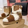 2023 Designer Femmes Luxe Cheval Crin Bottes de neige Mode Sexy Hiver 100% Cuir Protection contre le froid Décoration perlée Chaussures décontractées Dame Tête ronde Bottes à fond épais