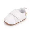 Erste Wanderer geborene Babyschuhe Boy Girl Casual Comfor Leder Gummi-Sohle Anti-Schlupf-PU-Crawl-Kribemeuchter Moccasins