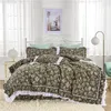 Zestawy pościeli Końcowa księżniczka Ruffles Floral Hafloidery Scirt Zestaw Bawełniany ropa de caMa poduszka szamowa kołdra okładka zapalona