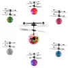 LED VLACHT TOYOYS Creative Kid Toy RC Luminous Flight Balls Mini Aircraft Uniek Suspended Light Intelligent Induction Ballkid Drop de Dhqdy