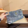 CC Shoulder Bags Womens Designer Denim Puffer Jumbo Bags Washed Blue V-Stitch Silver Gold Chain Crossbody Shoulder Large Capacity Outdoor Saoche Vintage Casual