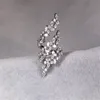 手作りの結婚指輪シンプルなファッションジュエリー甘いかわいい925スターリングシルバーマーキーズカットホワイトトパズCZダイヤモンドジェムストーン女性O292B