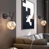 Lampa ścienna Nowoczesne światło LED do sypialni Balkon Black Gold łóżko nocne światła szklane kulka nocna Aluminiowa Oprawa aluminiowa