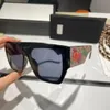 Lunettes de soleil à grand cadre décontractées pour les lunettes de sport concepteurs femmes verres de soleil imprimés floraux avec box2355580