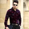 Camisas casuais masculinas 2022 Autumn Winter grossa quente de veludo de ouro quente Moda de manga comprida homens engrossam floral macio e confortável