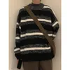 Herrtröjor Autumn Winter Fashion Design Sense Black and White Striped Knit Vintage All-Match Men's tröja Loos