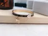 20style Brand Cuff Bangle Bracciali Donna Designer di lusso Gioielli Crystal Bracciale in acciaio inossidabile placcato oro 18 carati Amanti Regalo di nozze