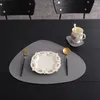 Tischsets 4 Teile/beutel Pads Nordic PU Leder Tischset Mit Kleinem Set Wasserdichte Isolierung Matte El Hause Geschirr Pad