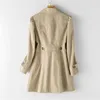 Korki damskie płaszcze Spring Autumn Płaszcz Kobieta 2022 Jednostardenowy płaszcz kurtka wiatrówka żeńska ubranie w średniej długości dużej wielkości 5xl