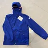 Franch lüks marka rüzgarlık erkek kapşonlu ceket hafif güneş koruma giyim bahar ve yaz ceketleri manşon kolu işlev tasarımcıları erkek giyim