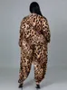 Byxor plus storlek jumpsuit kvinnor sexig l￥ng￤rmad streetwear leopard tryck l￶s grossist bulk uttag