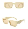 Lunettes de soleil Fashion Classic Eyeglass Goggle Outdoor Beach Sun Sunes For Man Woman 12 Color Facultatif Triangulaire Signature Full F7080207