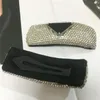 Pinces à cheveux de créateur de mode lettres barrettes de luxe diamant brillant acrylique épingles à poils classiques pour filles femmes cadeau de bijoux de fête