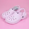 Croc sandalen beroemde ontwerper Dames Mannen Kinderen Clog slides slippers klompen strand waterdichte schoenen gesp