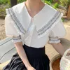 Blusas femininas coreanas chiques de manga de puff-buff de verão colarinho de verão colarinho de peito de peito de peito de peito de picada branca de babados brancos tops 15165