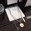 20style Charm Selected Square Brand Pendant Necklaces Fashion Designer Jewelry Style Campus Couple Romantic Mature Women Perfect G9562295