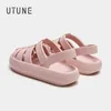 검투사 패션 샌들 슬라이드 여성 Utune janpanese Summer Style Garden Shoes Unisex 저항성 두꺼운 단독 해변 판 투파 T221230 707